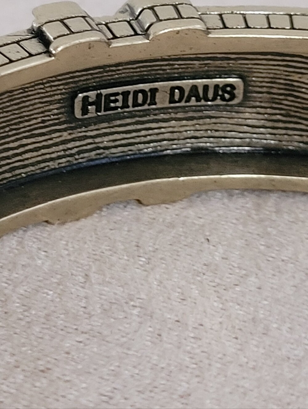Heidi Daus Bangle - Picture 5 of 10